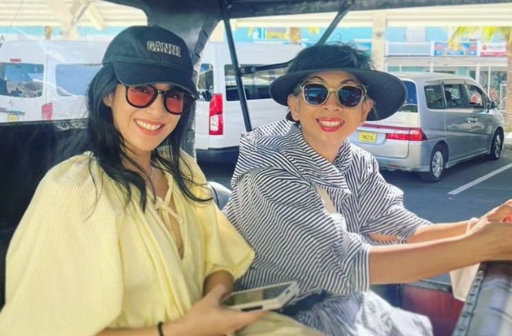 Dian Sastro dan Dewi Parwati Setyorini (Instagram @therealdiansastr