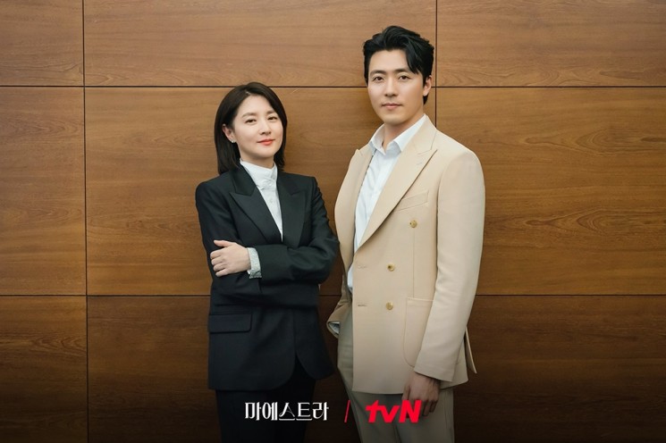 Potret Lee Moo Saeng di Maestra: Strings of Truth (Instagram/@tvn_drama)