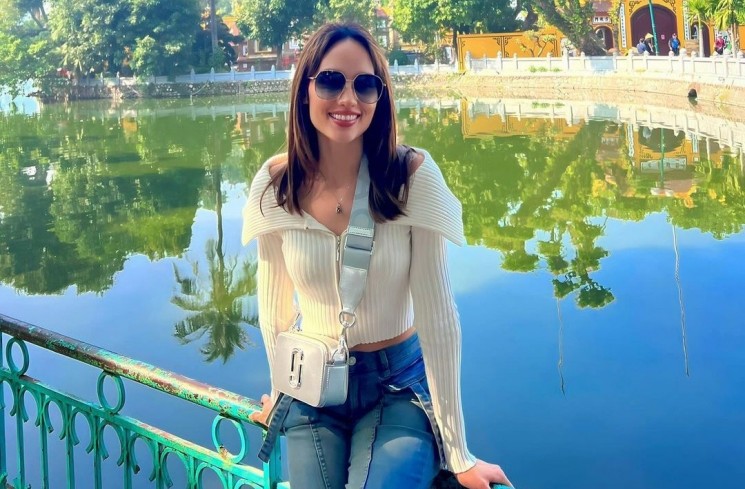 Potret Liburan Cinta Laura dan Arya Vasco di Vietnam. (Instagram/claurakiehl)