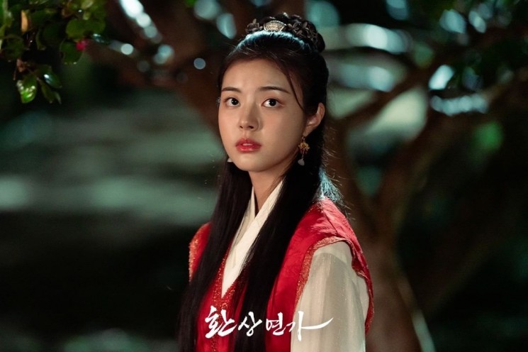 Pesona Hong Ye Ji di Love Song for Illusion (Instagram/@kbsdrama)