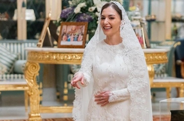 Potret Anisha Rosnah di Acara Berbedak Mandi (instagram/@muash.portfolio)