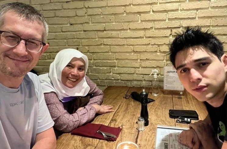 Potret Kenangan Ibu Maxime Bouttier (Instagram/@sitipurwanti15)