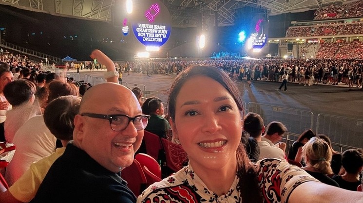 Potret Artis Nonton Konser Coldplay di Singapura (Instagram/@maiaestiantyreal)
