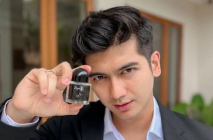 Sebelum menikahi Ria Ricis, Teuku Ryan pernah dikabarkan dekat dengan beberapa wanita