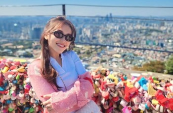 Tiket Konser Ayu Ting Ting di Depok Kembali Dibuka, Air Yasin Jadi Permintaan Utama Sang Penyanyi