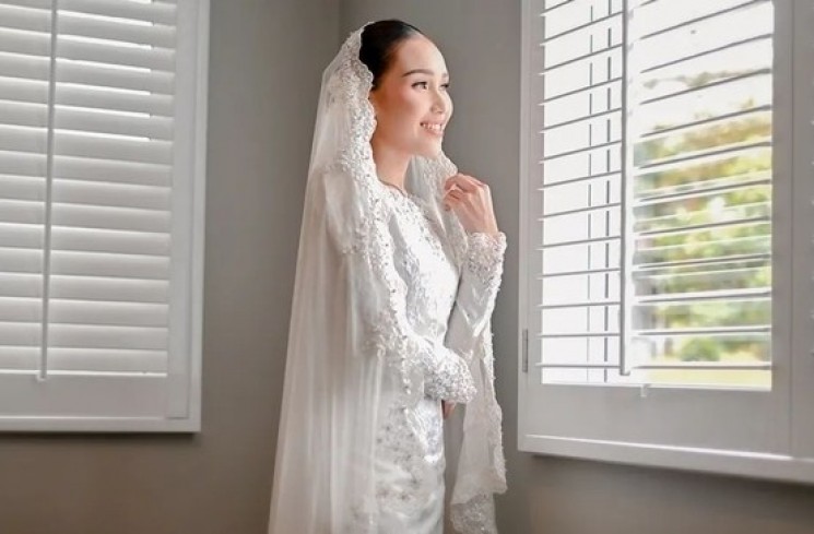 Potret Lamaran Ayu Ting Ting (instagram/@aliencophoto)

