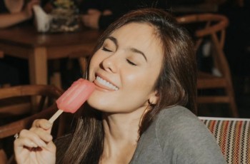 Wulan Guritno Rela Bikini Jutaannya Terekspos, Ada yang Mengintip di Balik Celana Transparan