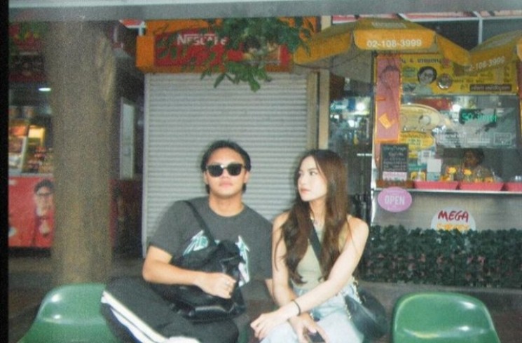 Rizky Febian dan Mahalini Saat di Thailand.(Instagram/@rizkyfbian)