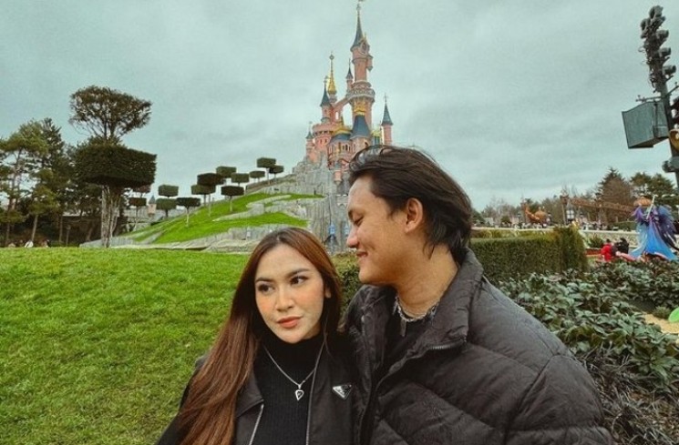 Romantisnya Mahalini dan Rizky Febian.(Instagram/@rizkyfbian)