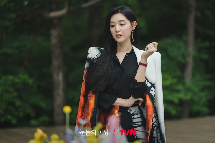 Pesona Kim Ji Won di Queen of Tears (Instagram/@tvn_drama)