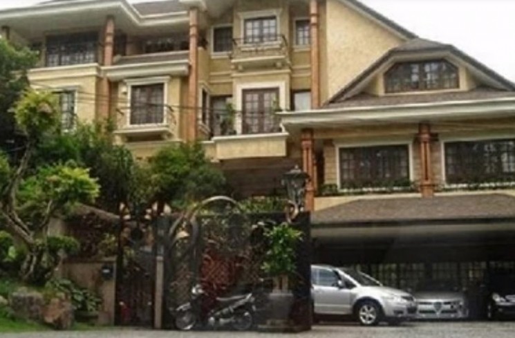Tampak depan rumah Siti Nurhaliza 