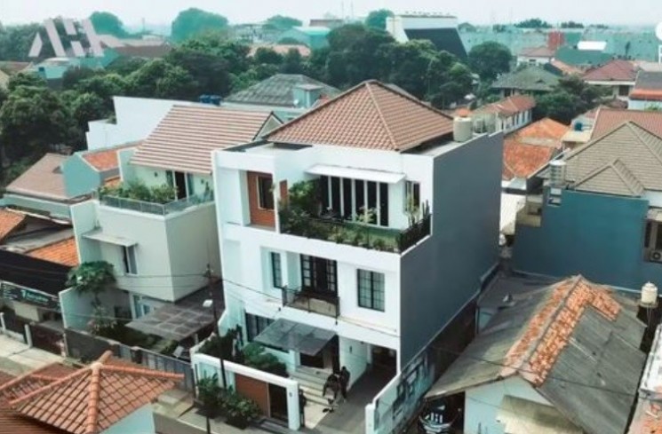 Rumah mewah Abdel. [tangkap layar YouTube]