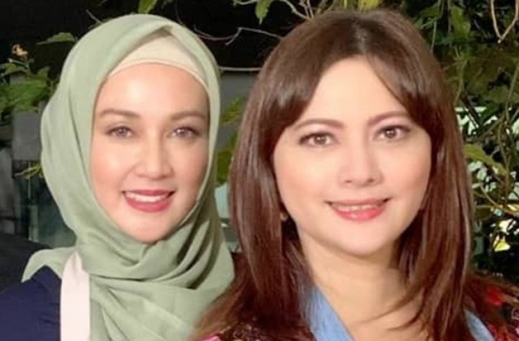 Fakta Dina Lorenza dan Cut Keke (Instagram/@dinalorenza1975)