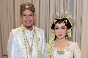 Sah! Angga Maliq & D'essential Resmi Menikah dengan Dewi Andarini