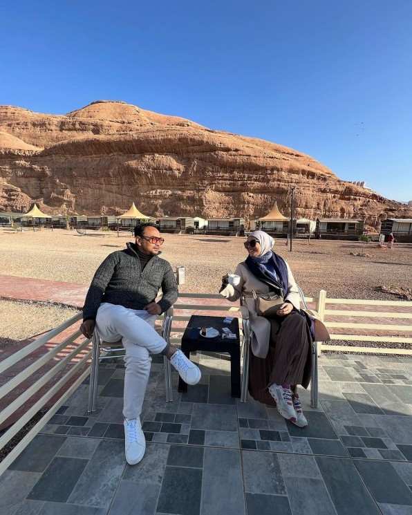 Momen Honeymoon Dadakan Meisya Siregar dan Bebi Romeo di Yordania. (Instagram/meisya_siregar)