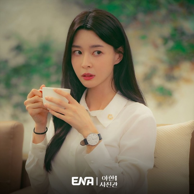 Pesona Kwon Nara di The Midnight Studio (Instagram/@channel.ena.d)