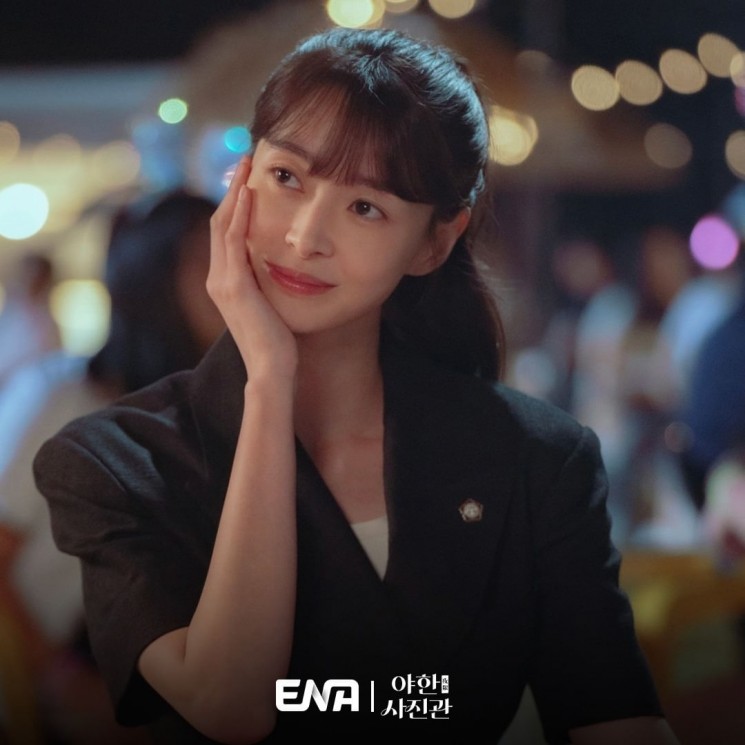 Pesona Kwon Nara di The Midnight Studio (Instagram/@channel.ena.d)