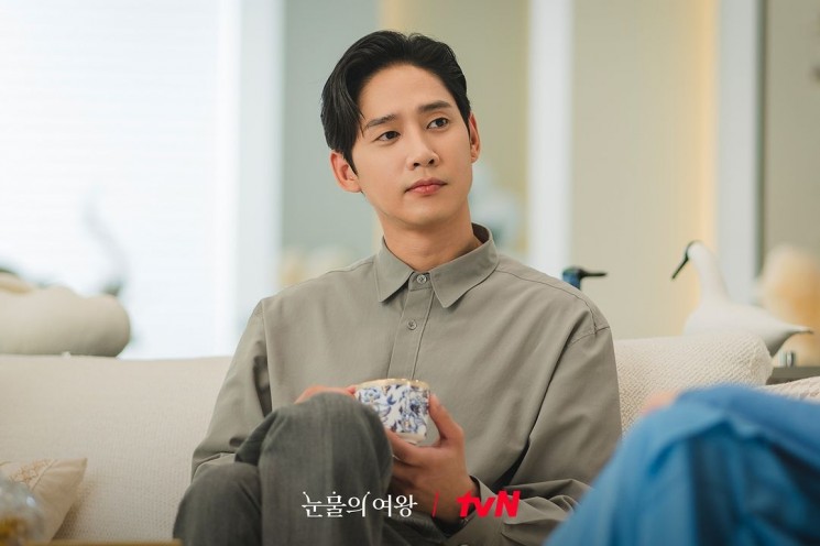 Potret Park Sung Hoon di Queen of Tears (Instagram/@tvn_drama)