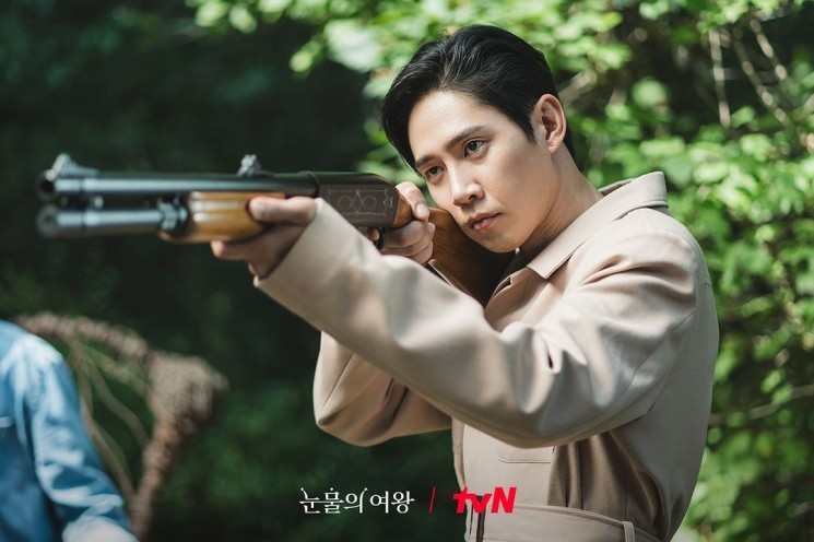 Potret Park Sung Hoon di Queen of Tears (Instagram/@tvn_drama)