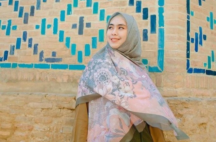 Oki Setiana Dewi Mantap Bawa 2 Anak Perempuan Tempuh Pendidikan di Mesir.(Instagram/@okisetianadewi)