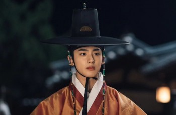8 Potret Kim Min Kyu di Missing Crown Prince, Bakal Berperan Sebagai Saudara Suho EXO