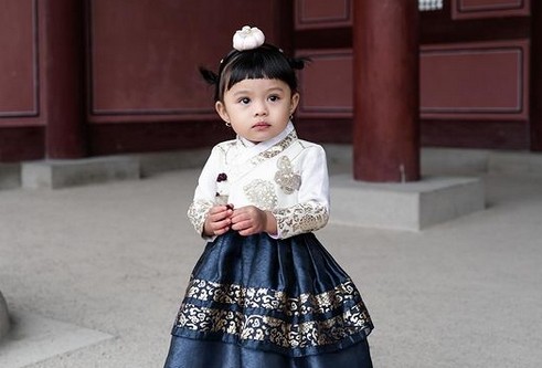 Ameena (instagram)