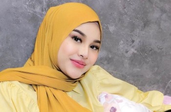 Sempat Dibilang Mirip Ivan Gunawan, Wajah Aurel Hermansyah di Mekkah Kini Tuai Pujian