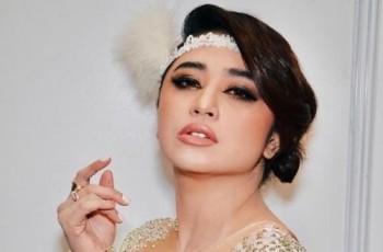 Jaga Kesehatan, Dewi Perssik Ngaku Minum Air Putih 1.500 Liter per Hari, Akun Digeruduk Netizen