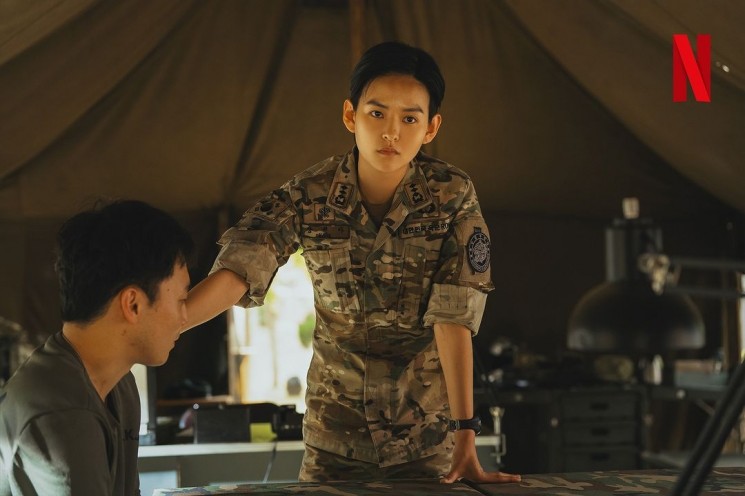 Adu Peran Pemain Drama Goodbye Earth (Instagram/@netflixkcontent)
