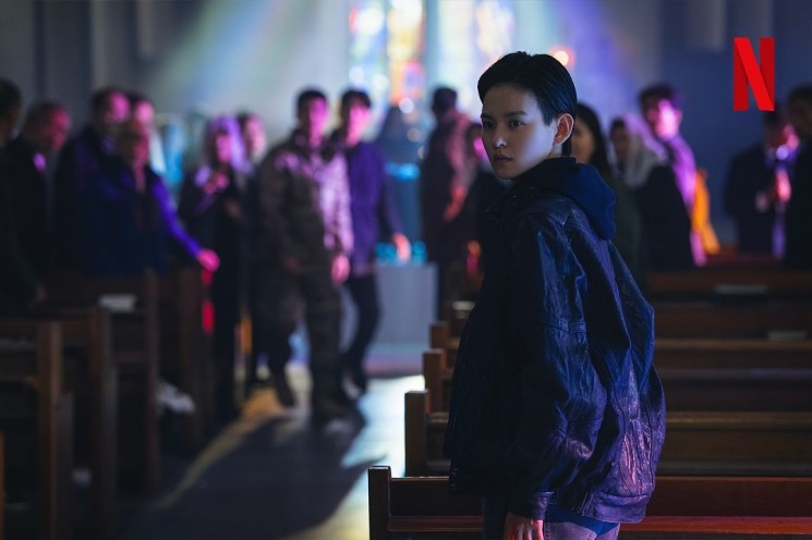 Adu Peran Pemain Drama Goodbye Earth (Instagram/@netflixkcontent)