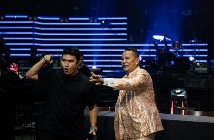 Hotman Paris dan artis lainnya di Acara Holywings Sports Show (HSS) seri kelima. (ist)