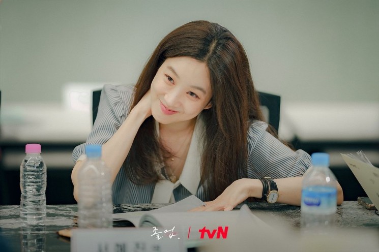 Adu Peran Pemain Drama The Midnight Romance in Hagwon (Instagram/@tvn_drama)