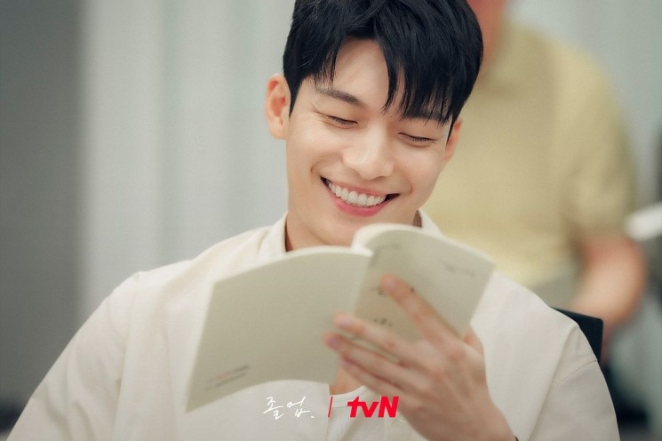Adu Peran Pemain Drama The Midnight Romance in Hagwon (Instagram/@tvn_drama)