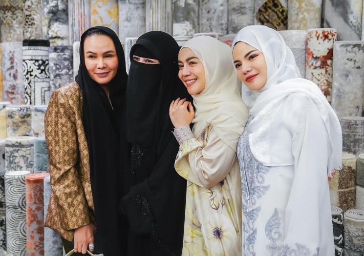 Dinar Candy Berhijab (Instagram/@dinar_candy)