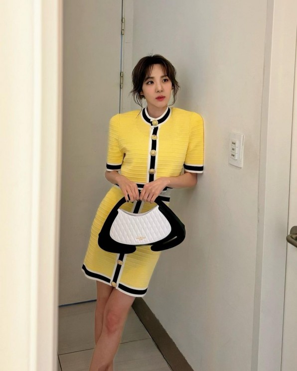 Nagita Slavina Video Call dengan Dara 2NE1 (Instagram/@daraxxi)