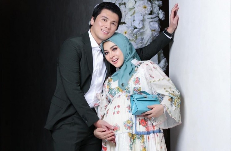 Syahrini dan Reino Barack (Instagram/@princessyahrini)