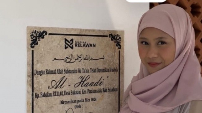 Nadin Amizah bangun masjid (instagram)