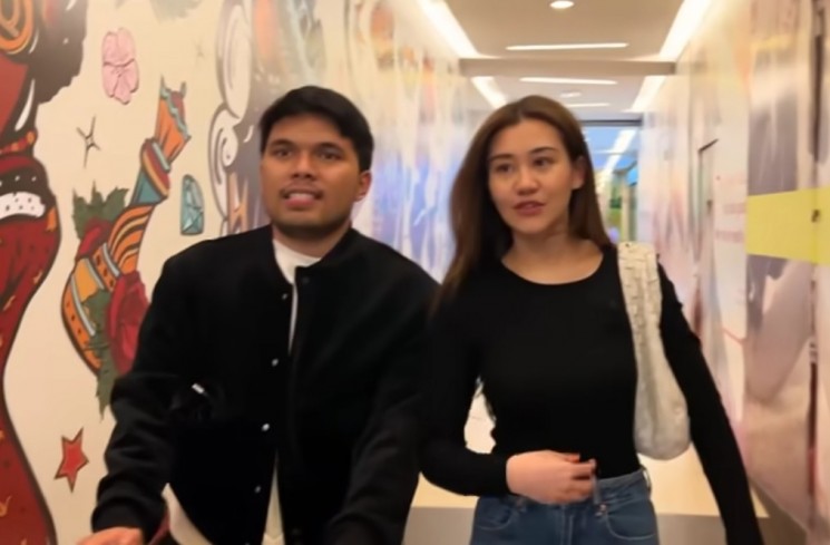 Thariq Halilintar dan Aaliyah Massaid belanja bulanan bersama (YouTube Thariq Halilintar)