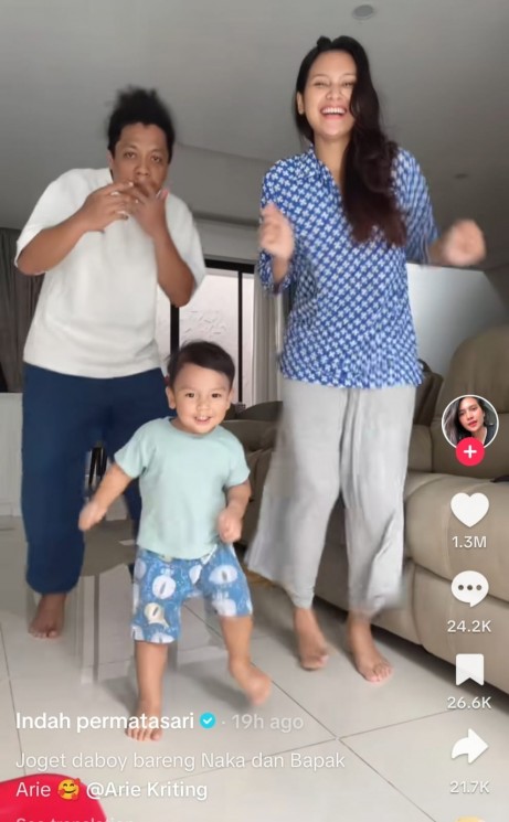 Indah Permatasari dan Arie Kriting (TikTok/@inpersa16)