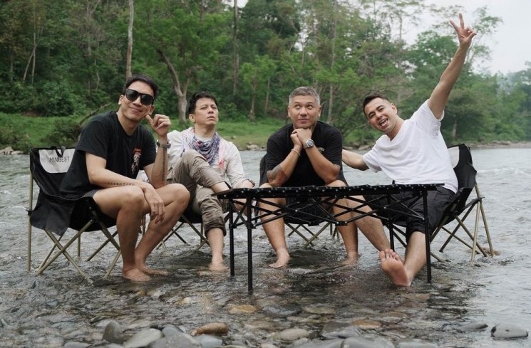 Raffi Ahmad, Desta, Ariel NOAH, dan Gading Marten. [Instagram]