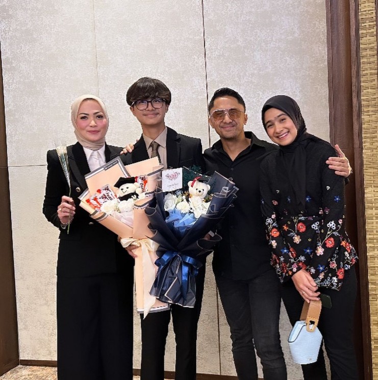 Putra Hengky Kurniawan Wisuda (Instagram/@christyjusung)