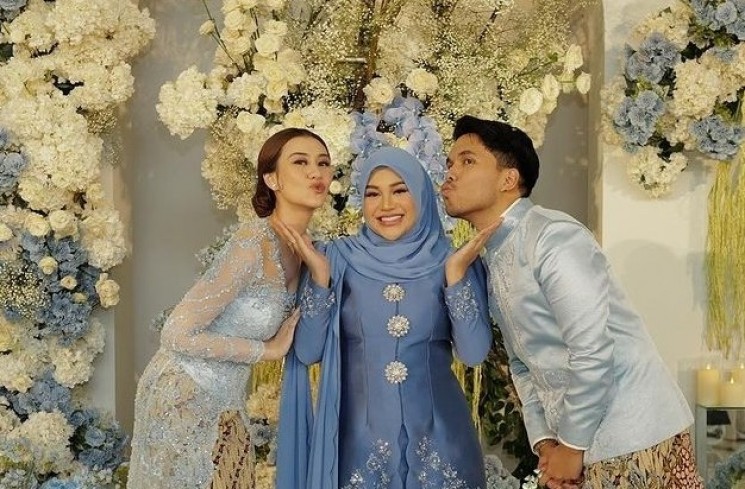 Aurel Hermansyah di acara lamaran Aaliyah dan Thariq Halilintar (Instagram/@aurelie.hermansyah)