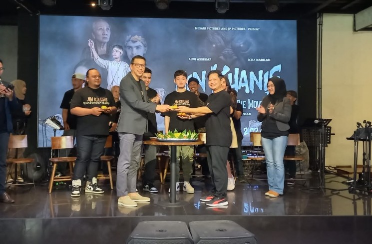 Mulyadi JP dan Para Pemain Raden Kian Santang 'JIN KHANIS' The Series. (ist)