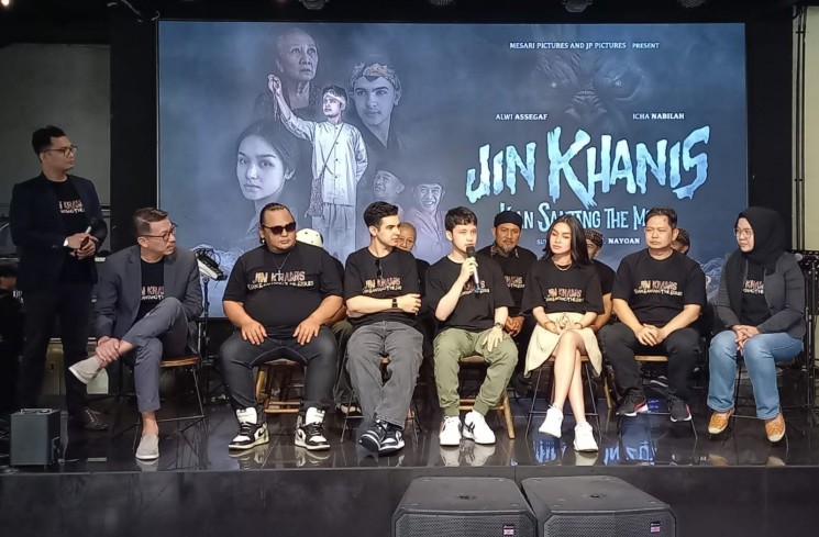 Mulyadi JP dan Para Pemain Raden Kian Santang 'JIN KHANIS' The Series. (ist)