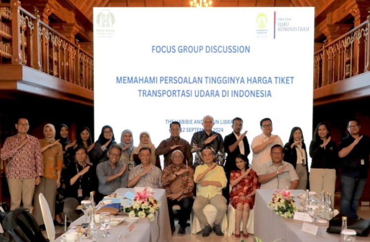 Direktur Eksekutif HIPPG, Widya Leksmanawati Habibie dan Peserta FGD. (ist)
