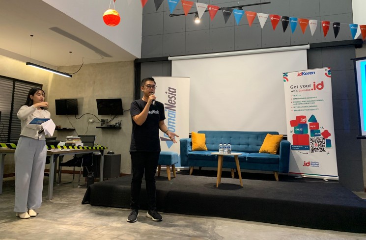 CEO DomaiNesia, Adi Setiawan.