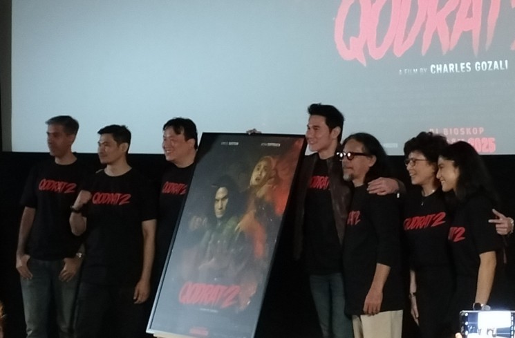 Dian Sastrowardoyo dan Para Pemain Film 'Qodrat 2'. (ist)