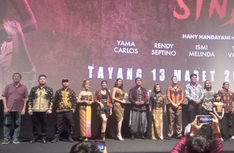 Para Pemain Film 'Arwah Sinden'. (ist)