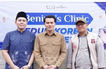 Dokter Oky Pratama dari Benings Clinic, Peduli Korban Banjir di Bekasi