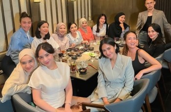 Usai Cerai dari Baim Wong, Paula Verhoeven Makin Dipuji Netizen dan Tampil Ceria Bersama Geng Cendol
